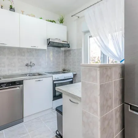 2 Bedroom Amazing In Sveti Petar Na Moru *